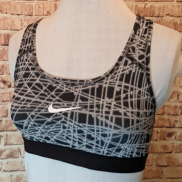 Nike Dri-Fit Sports Bra Size Small - Picture 1 of 9